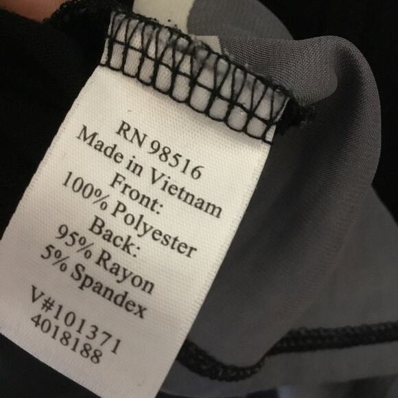 Coldwater Creek Black and Gray Block Long-SleeveTunic - Picture 12 of 15